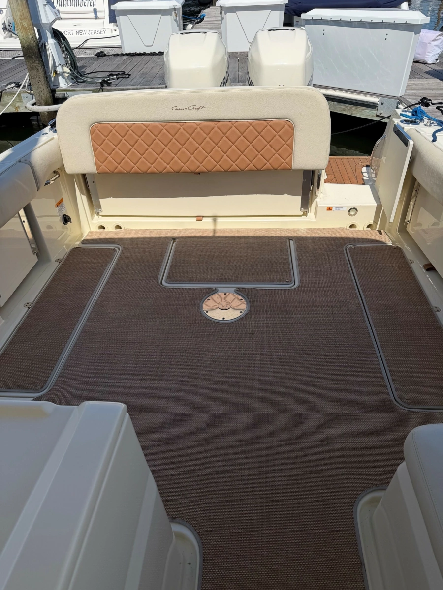 2018 Chris-Craft Calypso 30