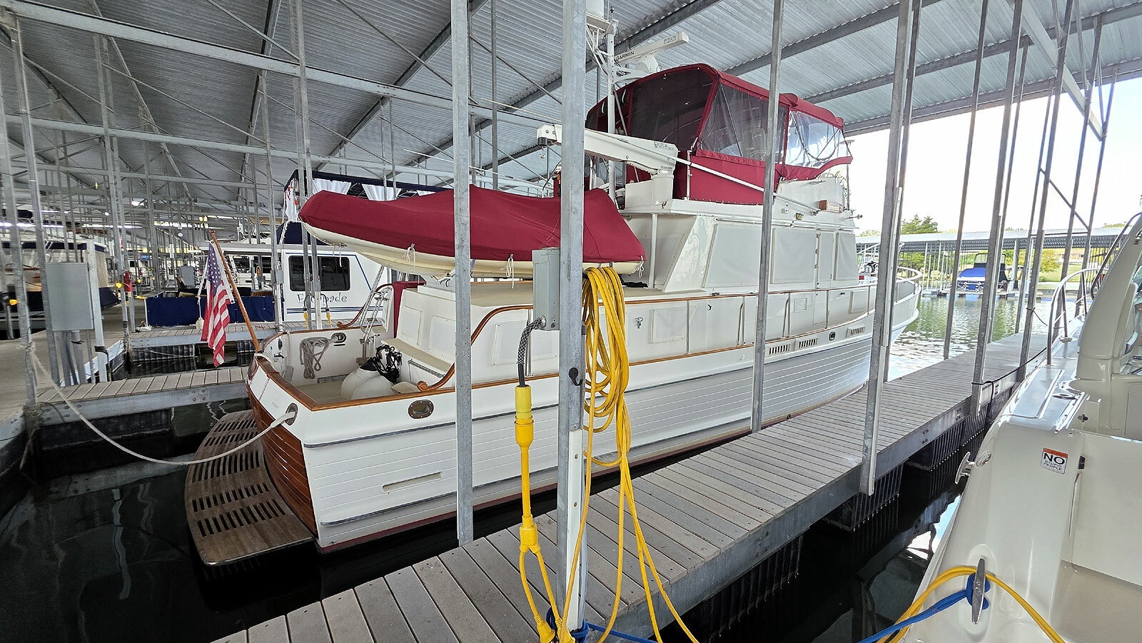 Starboard Stern Profile