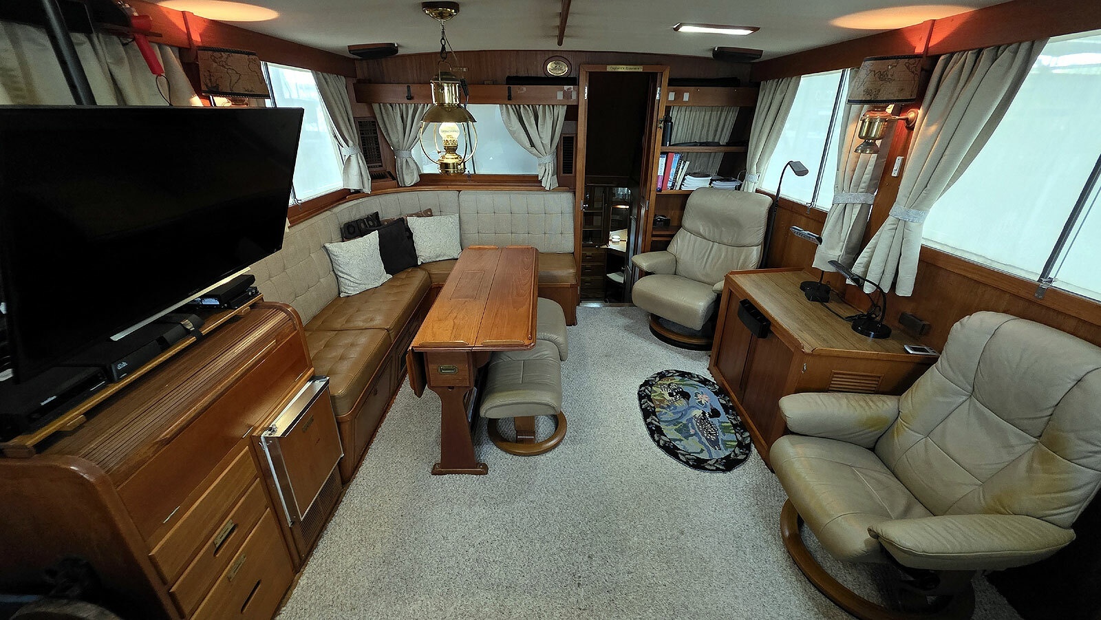 Main Cabin Aft