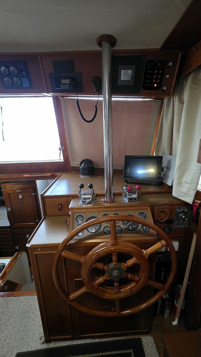 Main Cabin Lower Helm