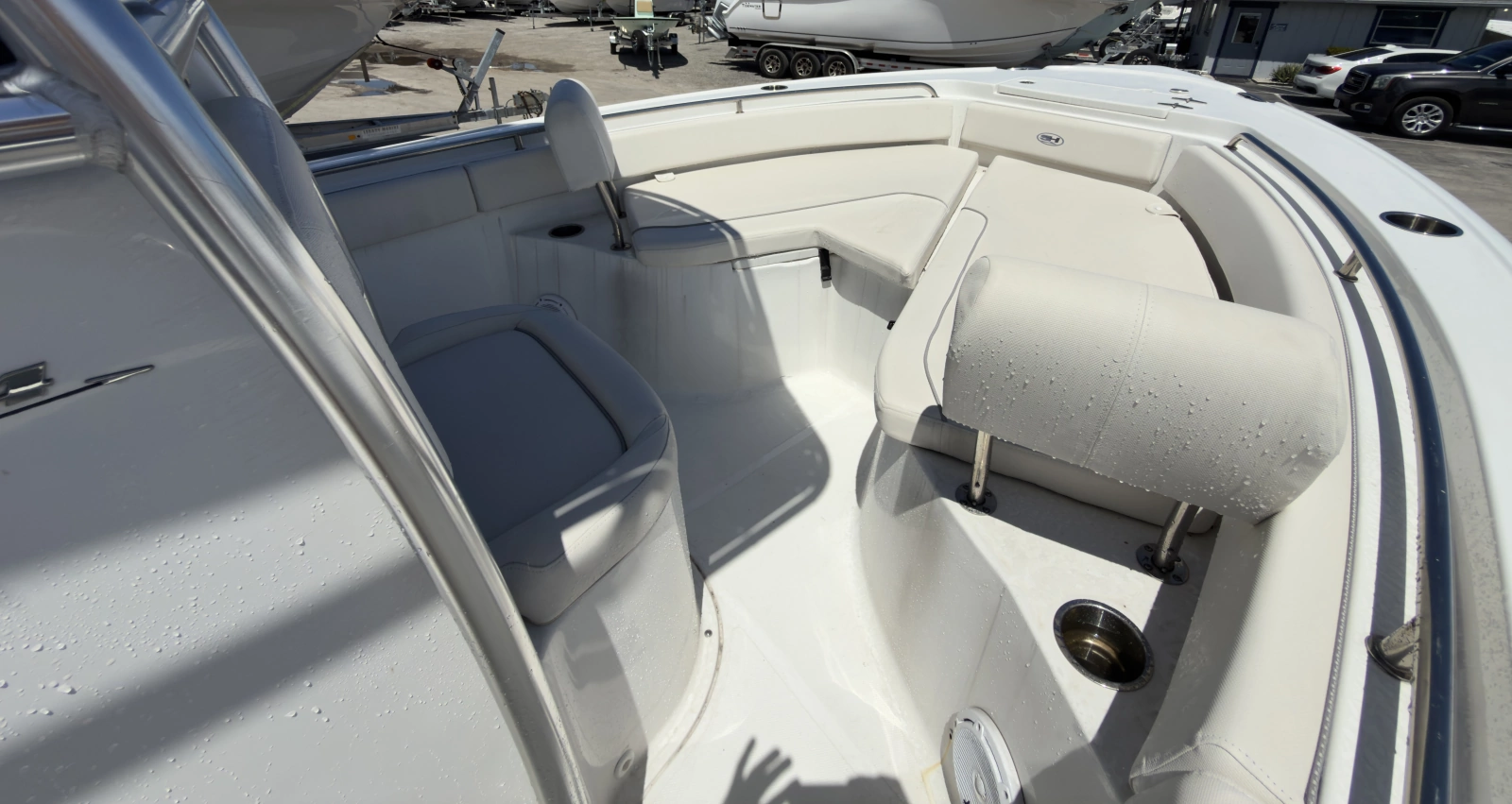 23ft Sea Hunt Yacht For Sale