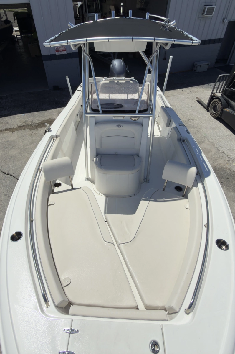23ft Sea Hunt Yacht For Sale