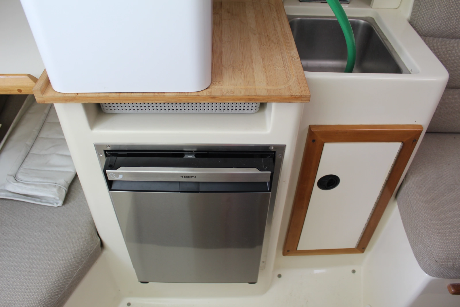 2001 Albin 28 TE