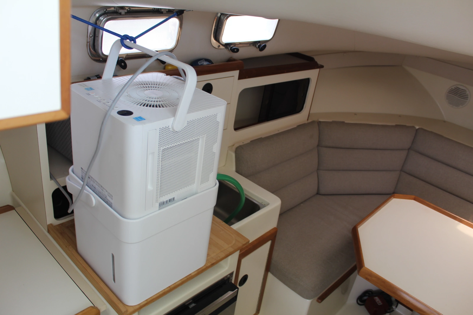 2001 Albin 28 TE