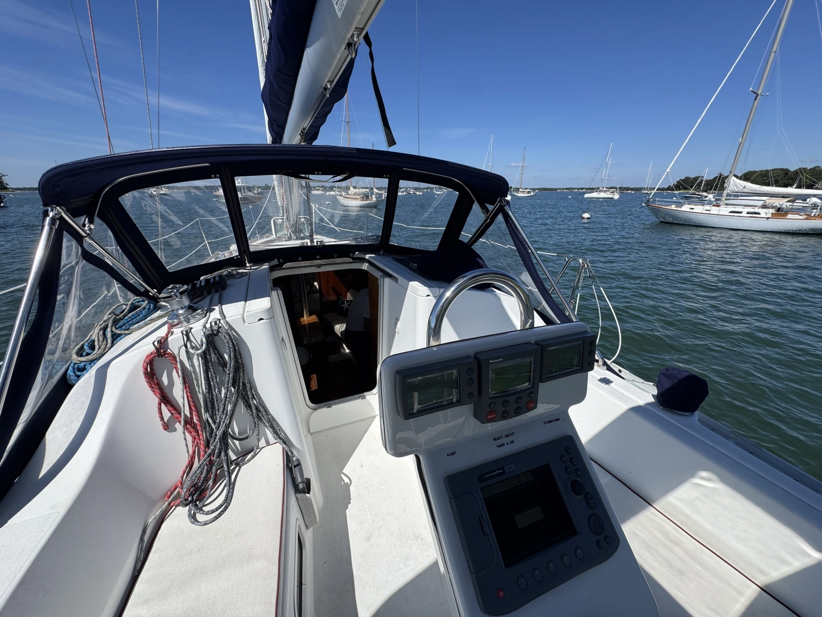 2004 Beneteau 