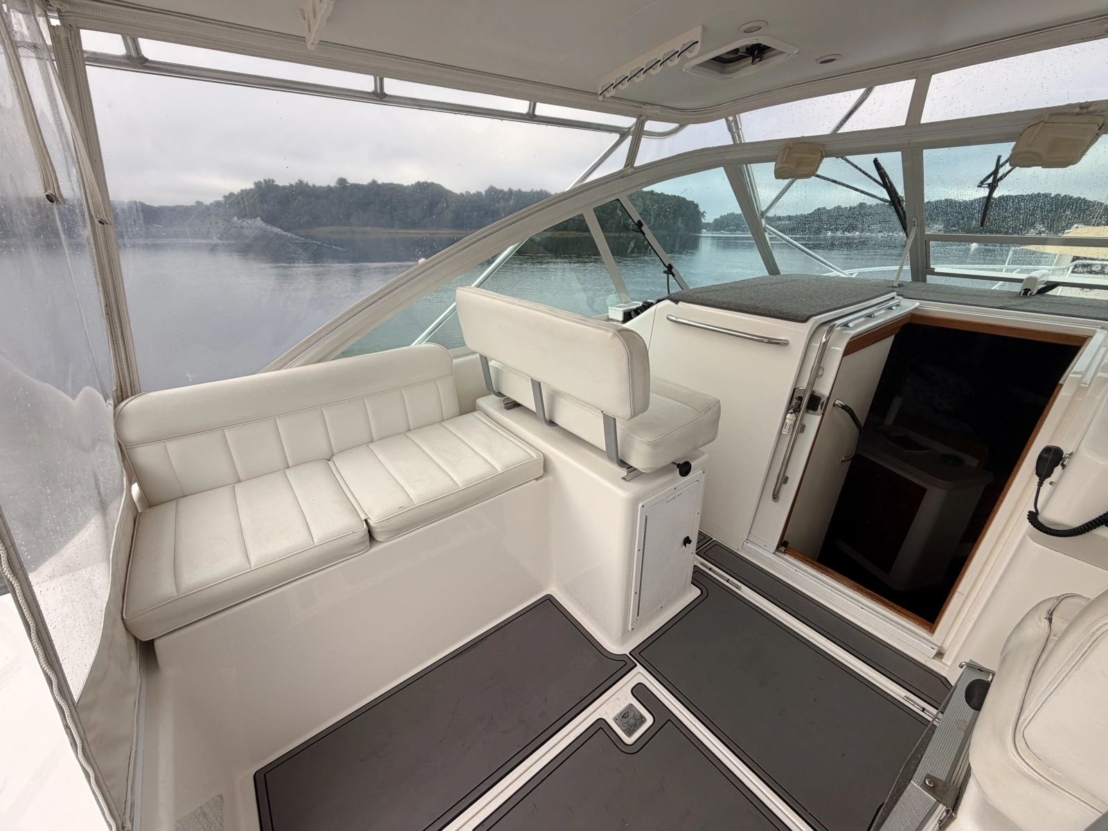 2003 Cabo 35 Express