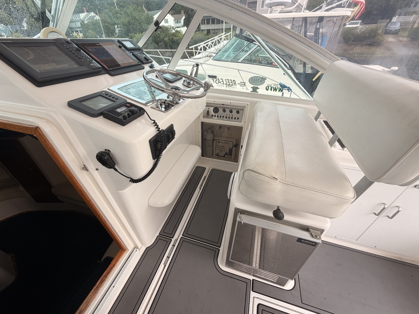 2003 Cabo 35 Express