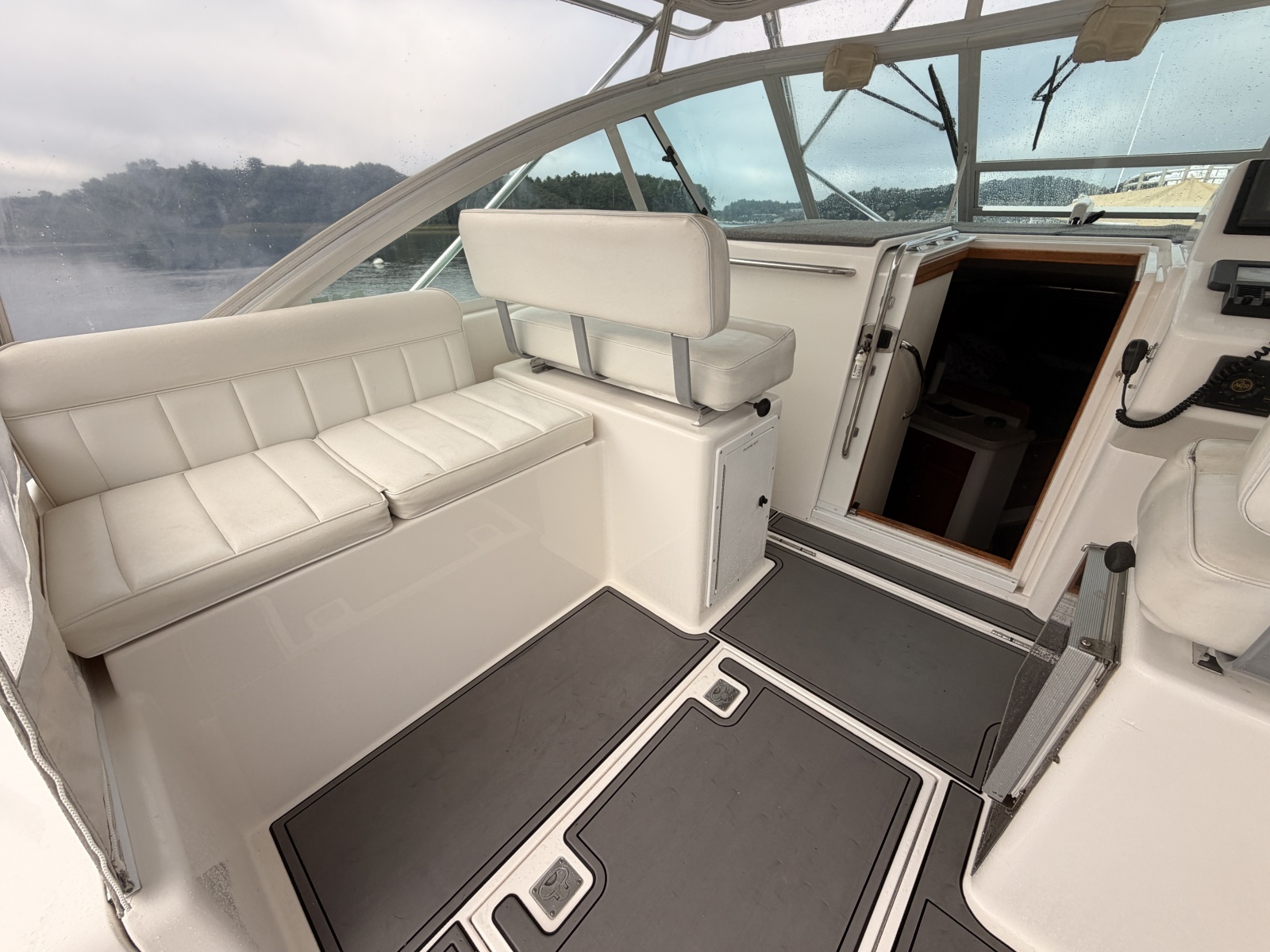 2003 Cabo 35 Express
