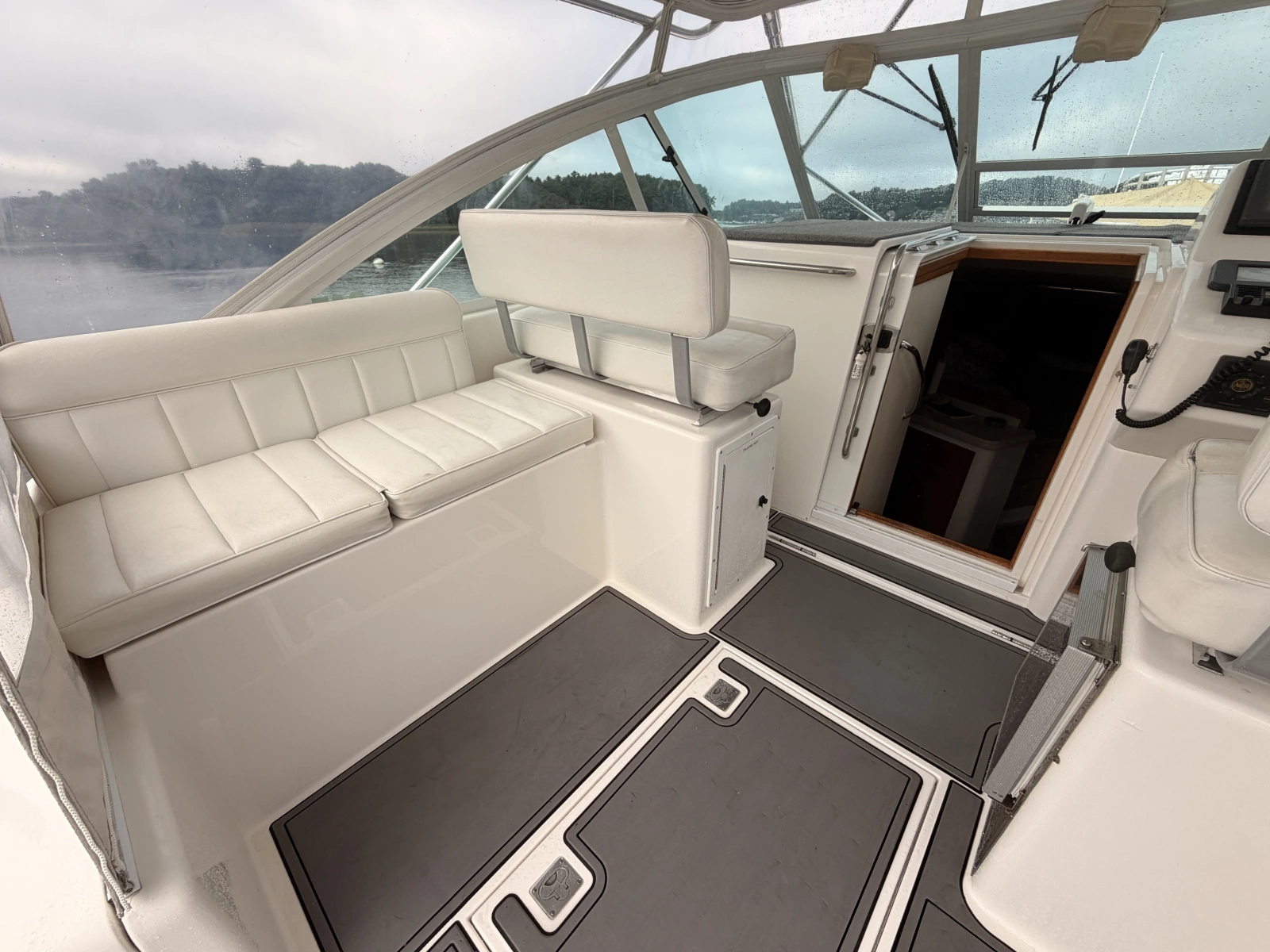 2003 Cabo 35 Express