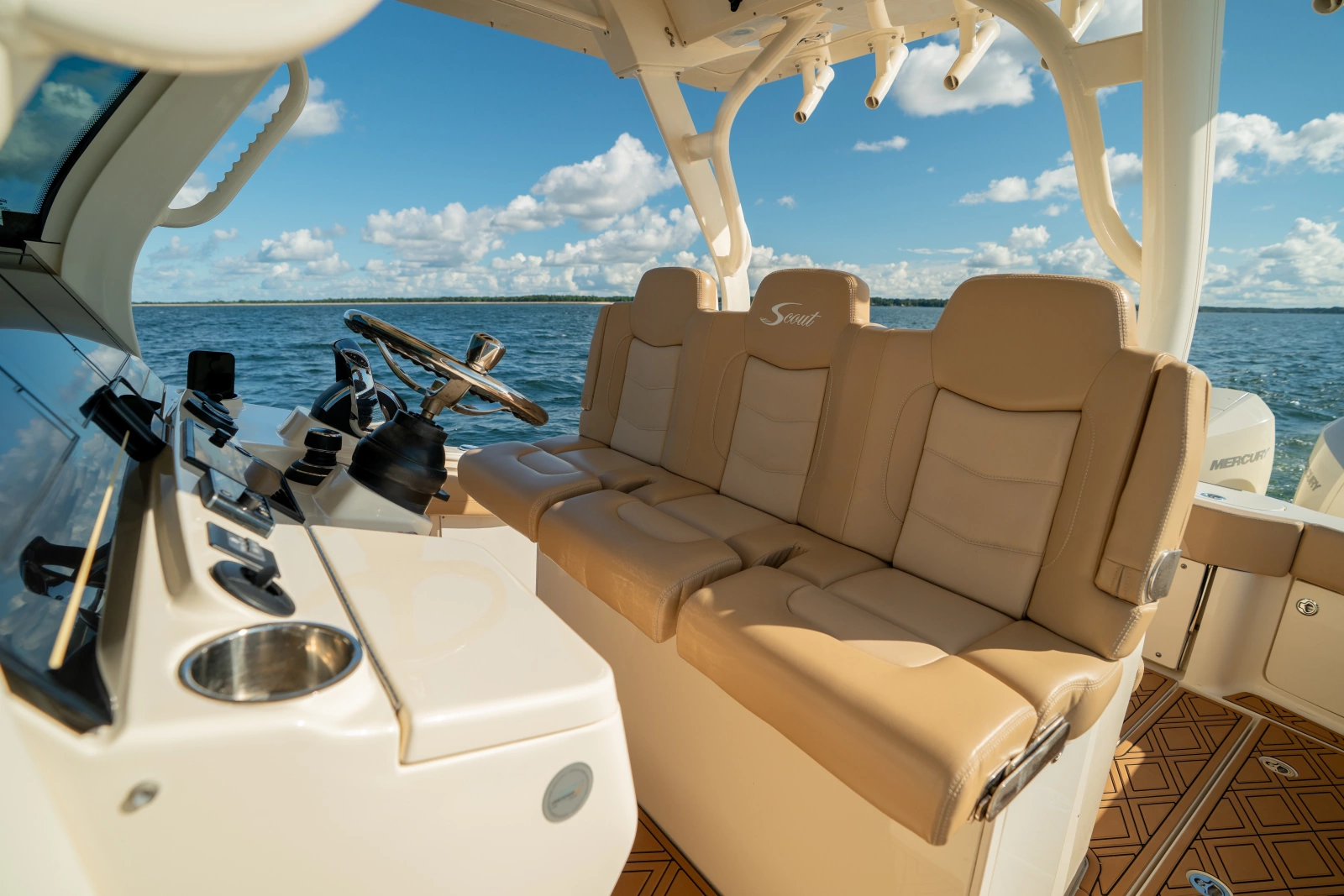 2019 Scout 355 LXF