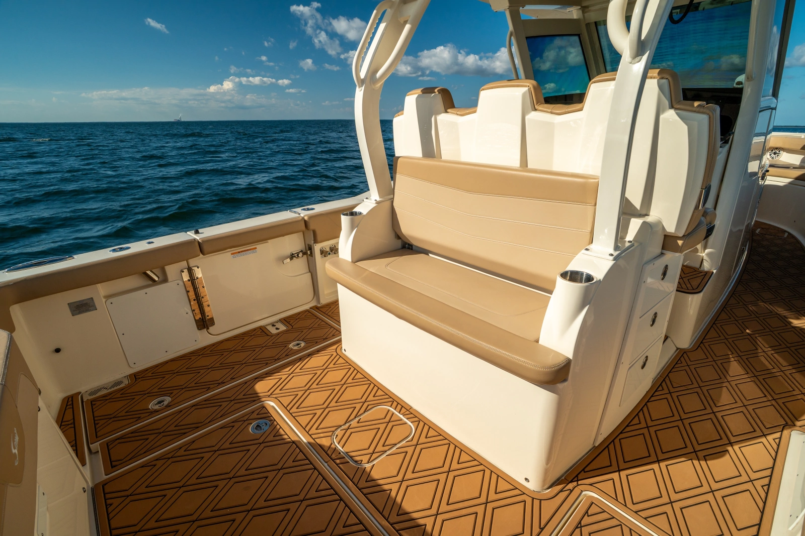 2019 Scout 355 LXF