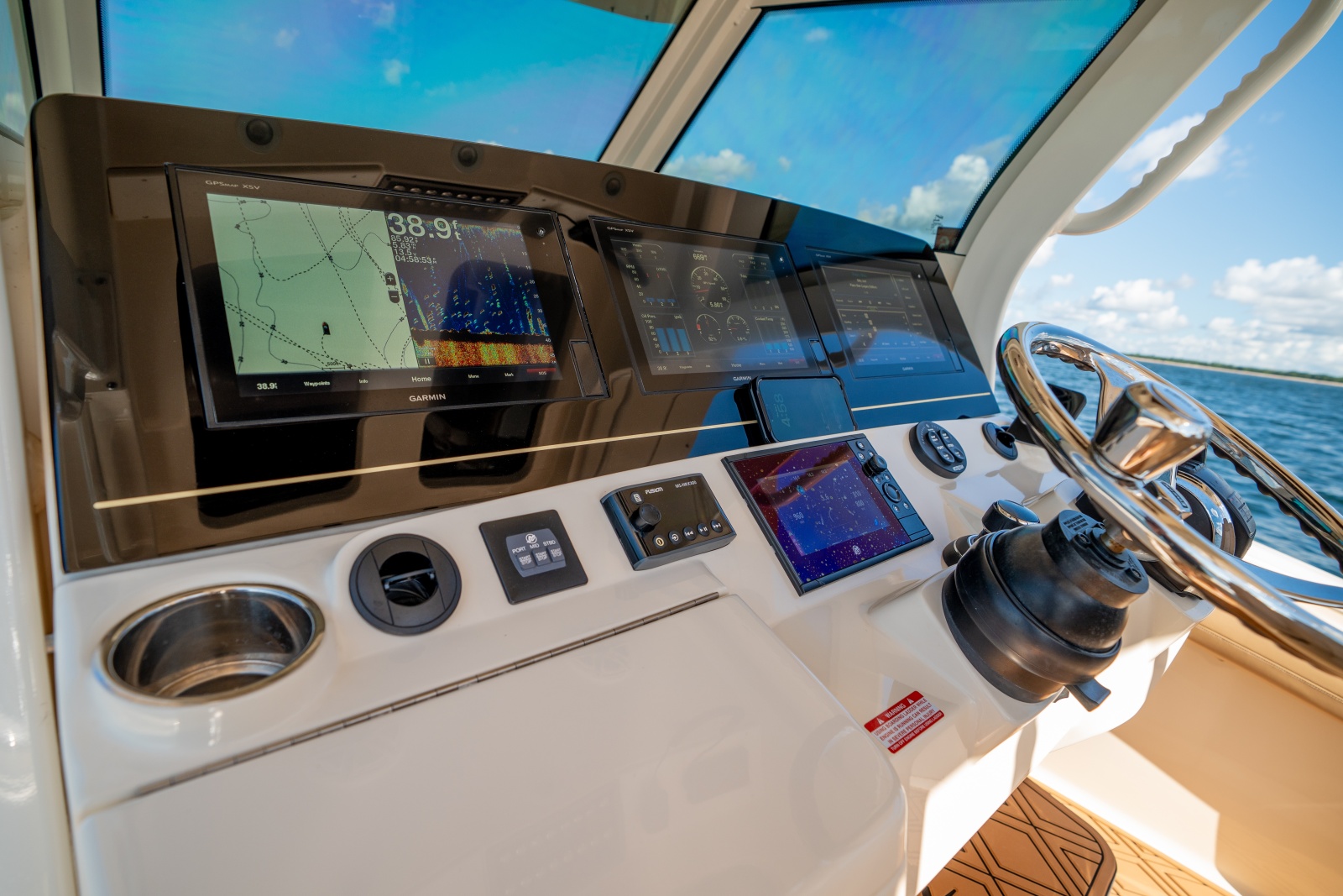 2019 Scout 355 LXF