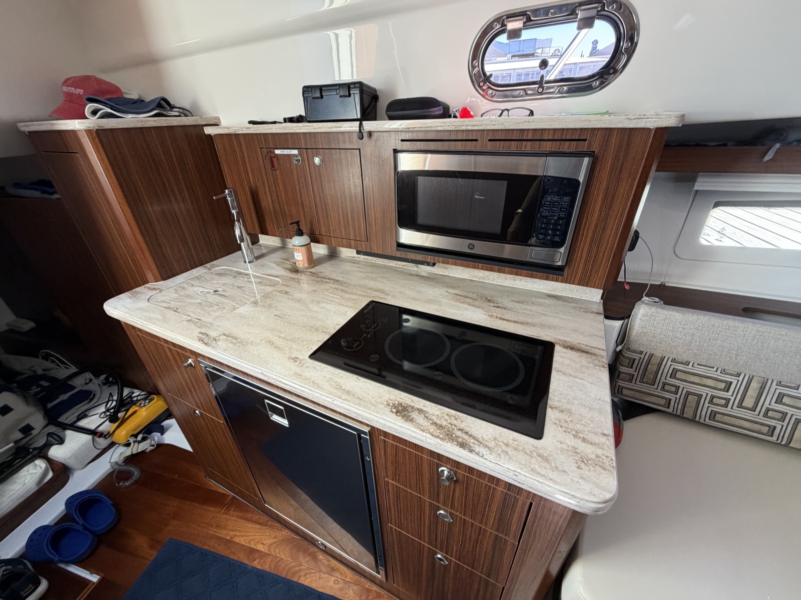2023 Pursuit OS 355 Offshore