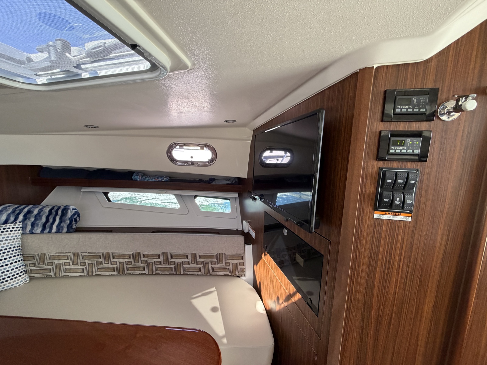 2023 Pursuit OS 355 Offshore