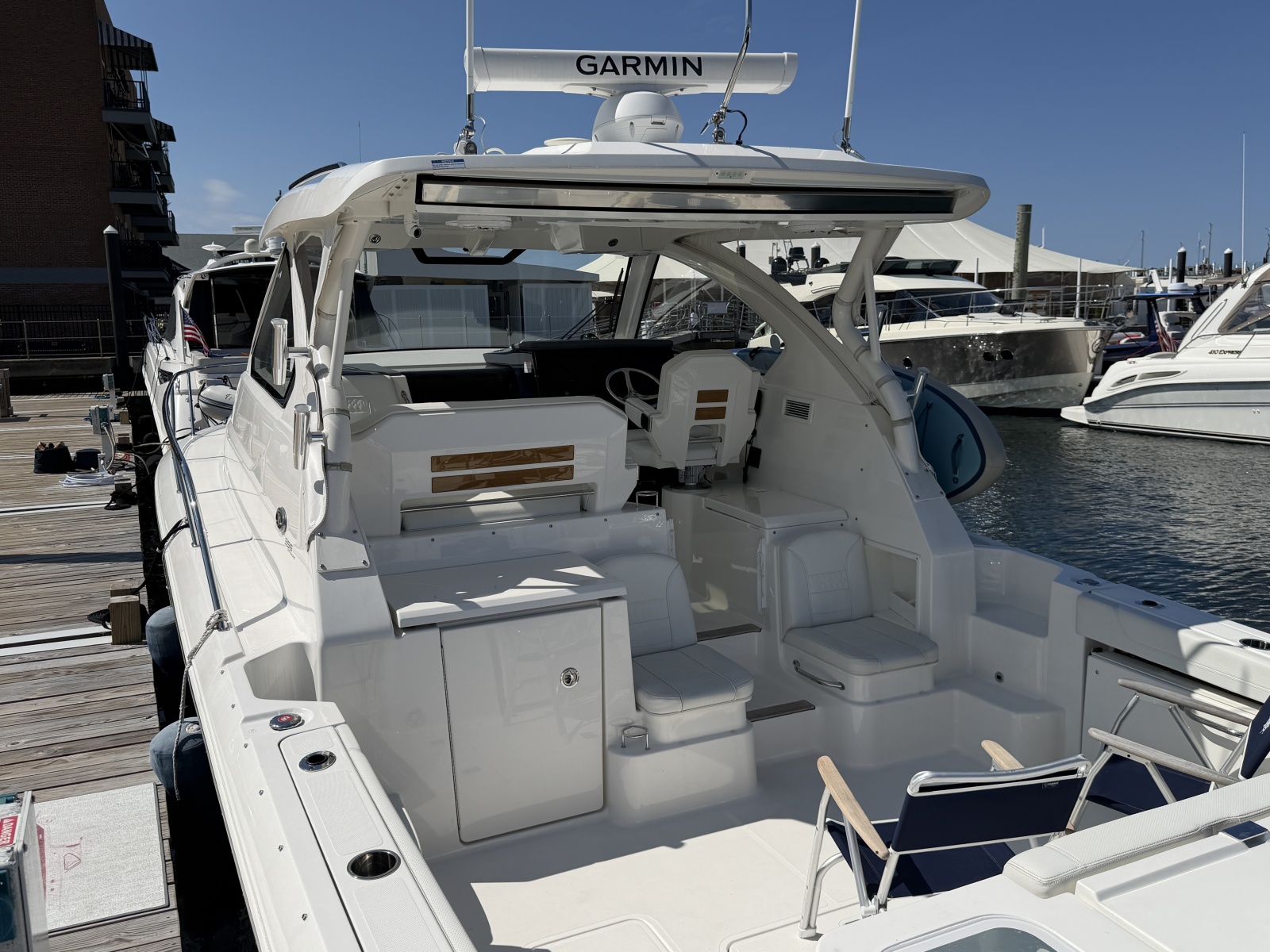 2023 Pursuit OS 355 Offshore
