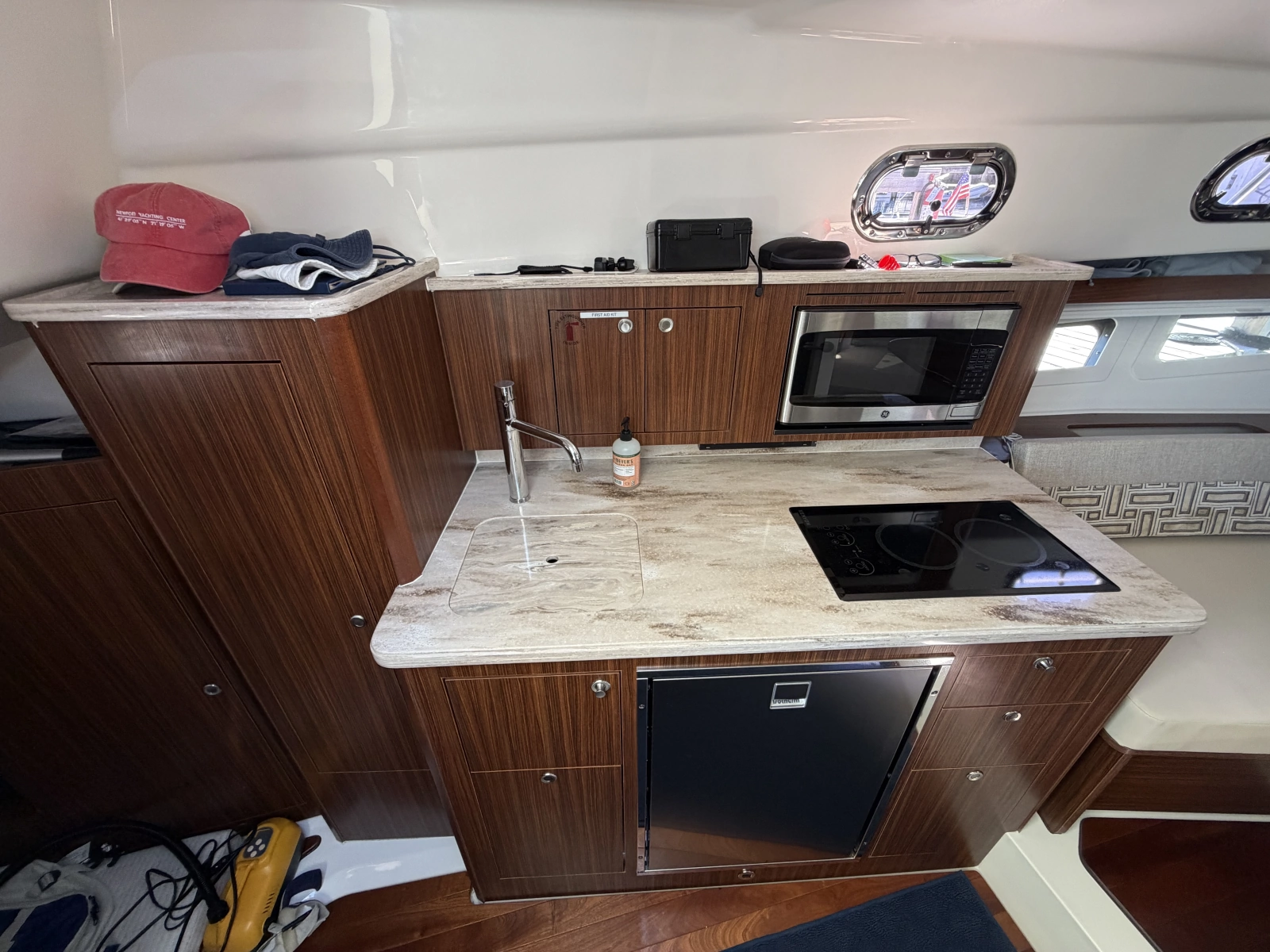 2023 Pursuit OS 355 Offshore