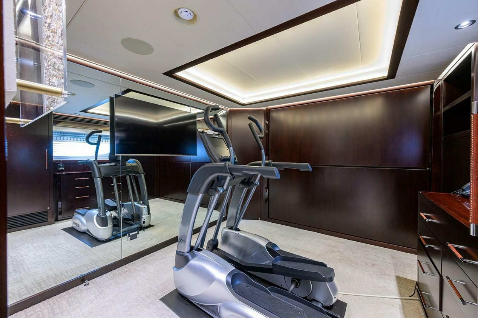 2019 Westport Raised Pilothouse