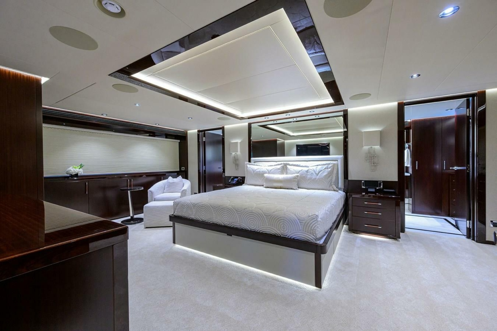 2019 Westport Raised Pilothouse