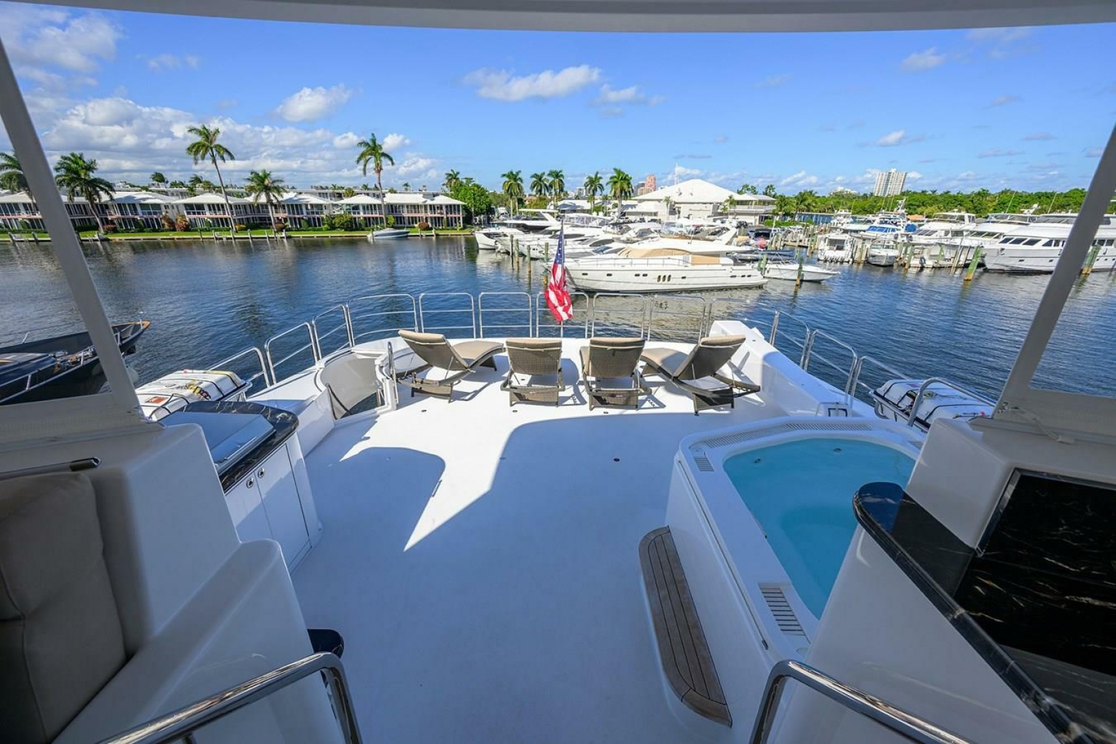 2019 Westport Raised Pilothouse