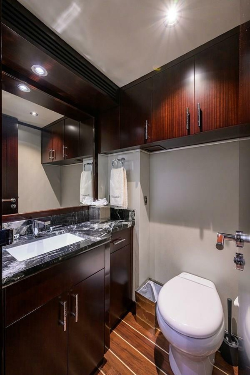 2019 Westport Raised Pilothouse