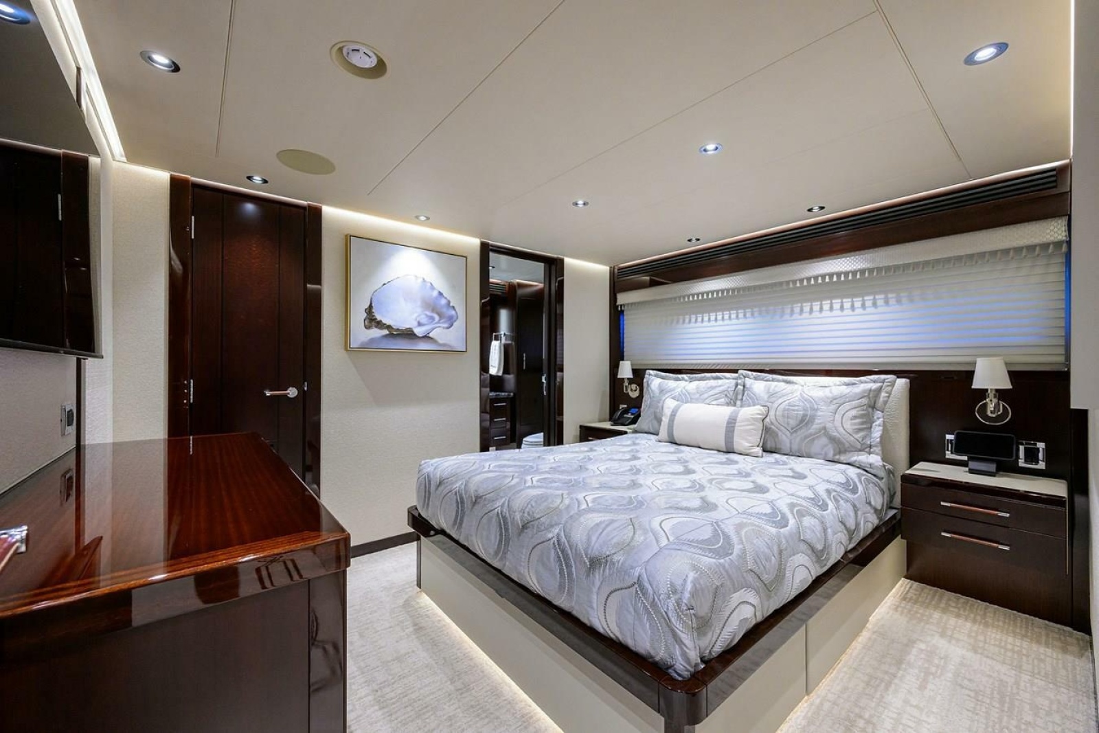 2019 Westport Raised Pilothouse