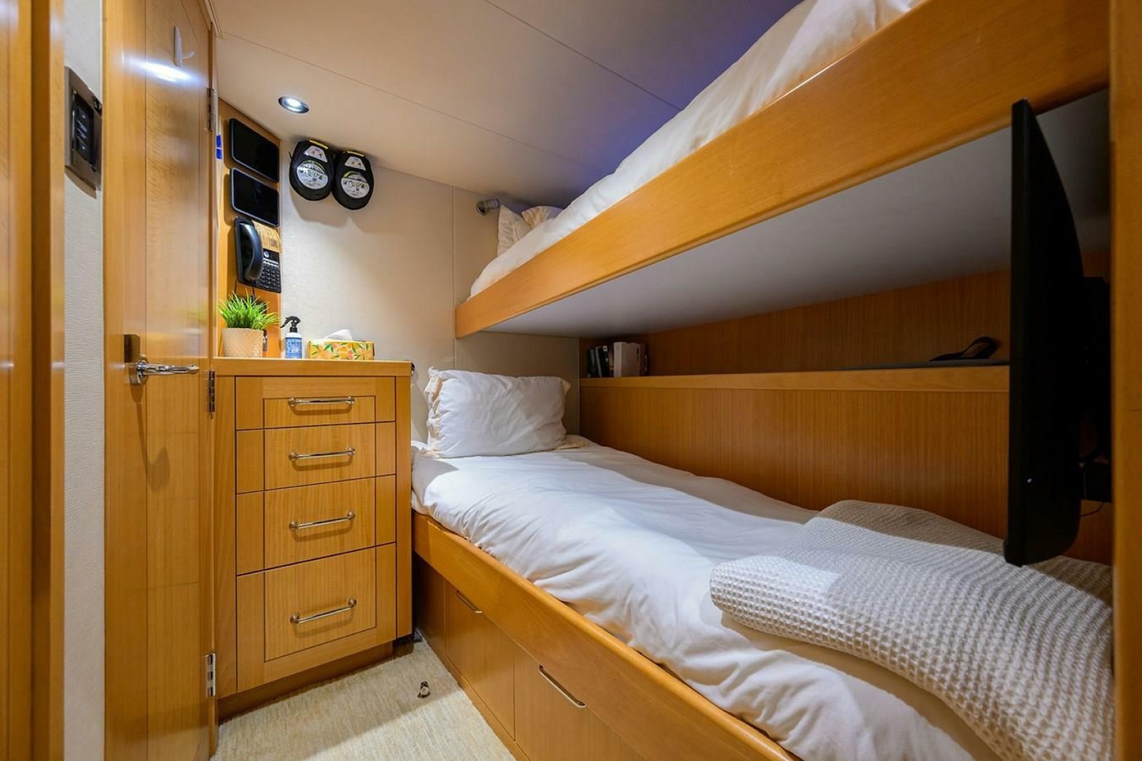 2019 Westport Raised Pilothouse