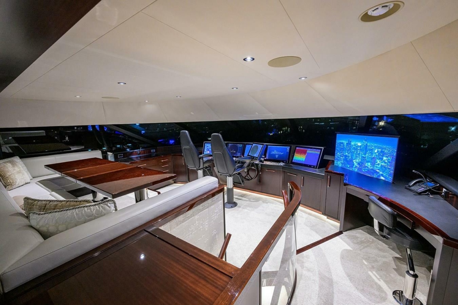 2019 Westport Raised Pilothouse