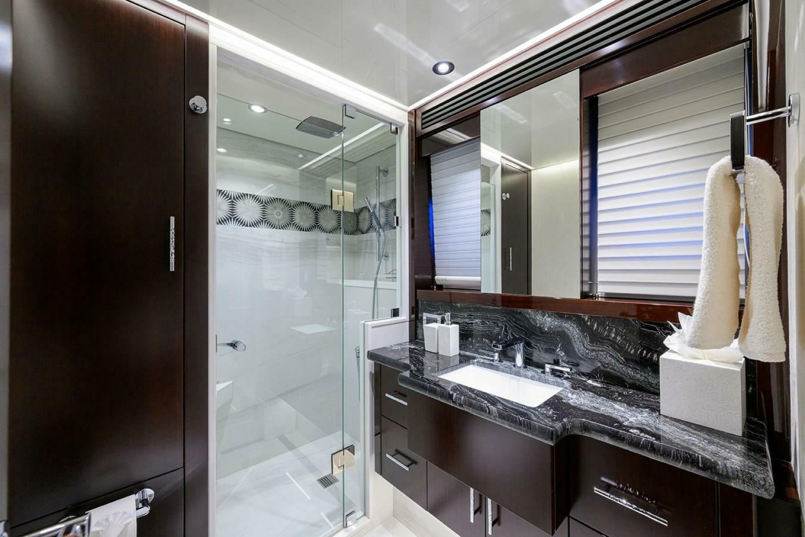 2019 Westport Raised Pilothouse