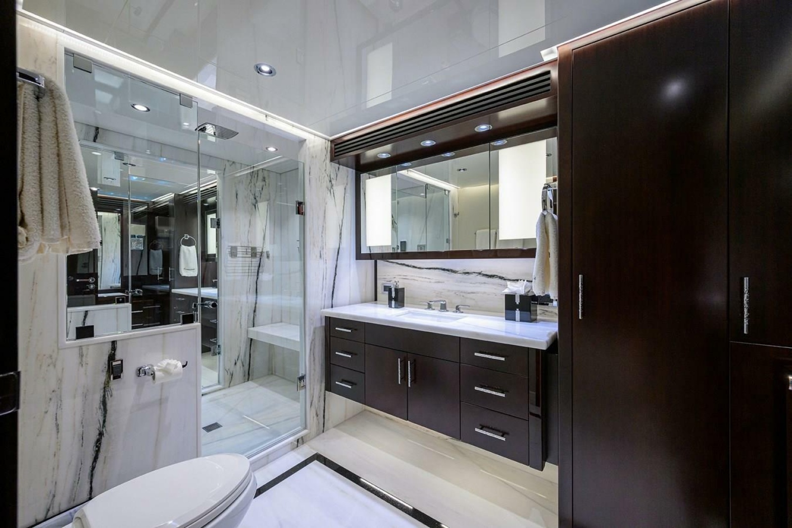 2019 Westport Raised Pilothouse