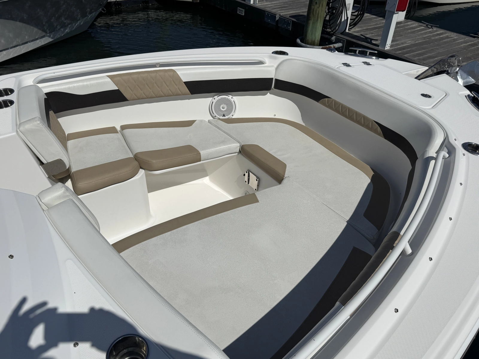2019 Edgewater 262CX