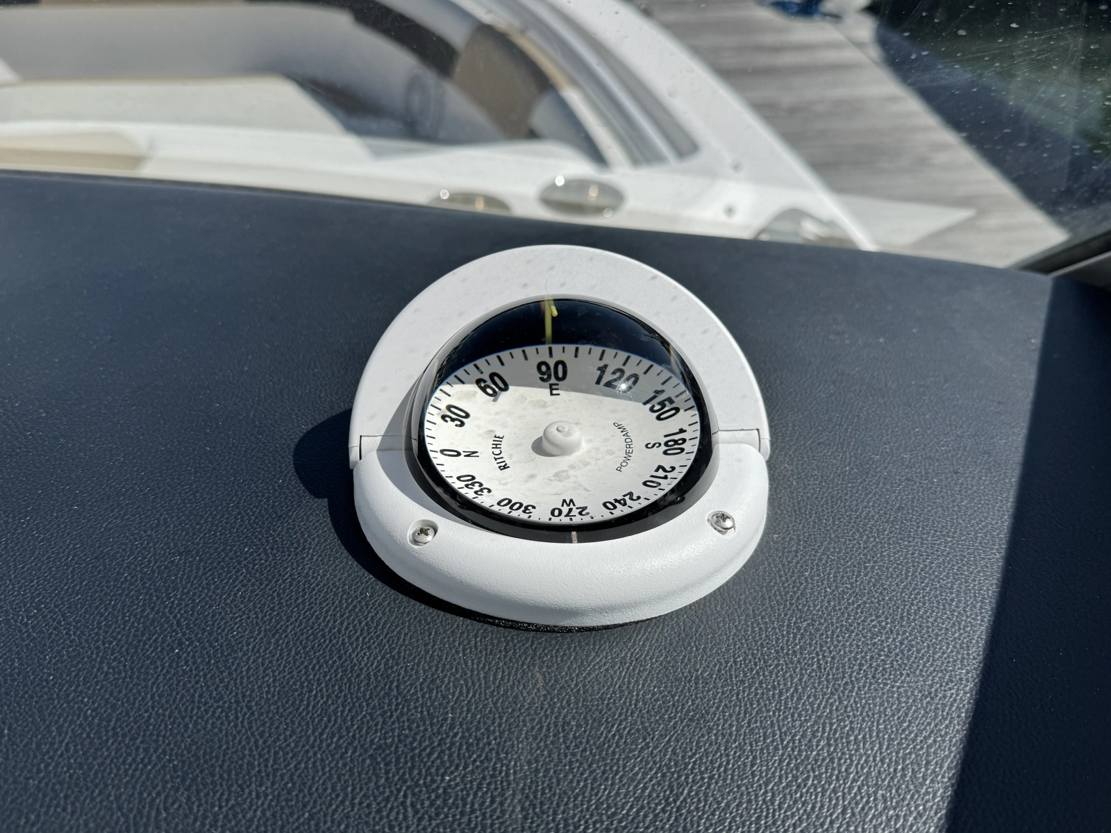 2019 Edgewater 262CX