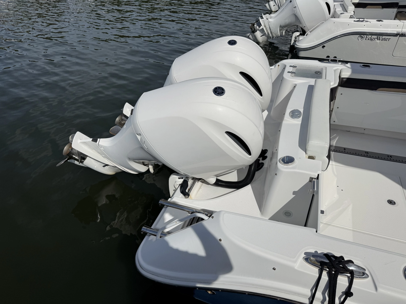 2019 Edgewater 262CX