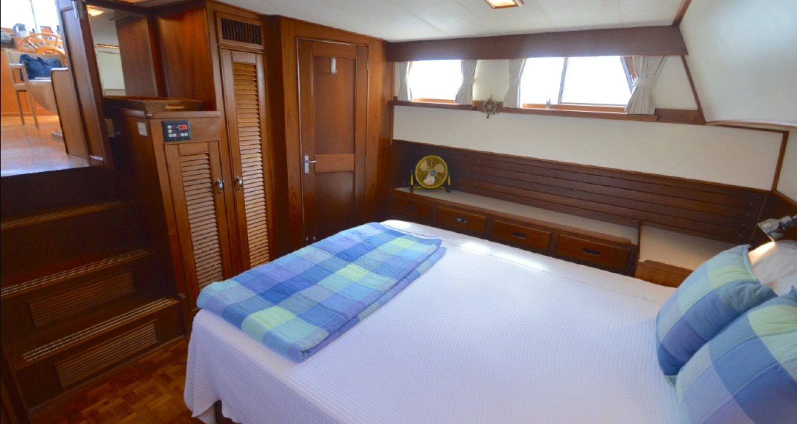 1196 Grand Banks 42 Classic