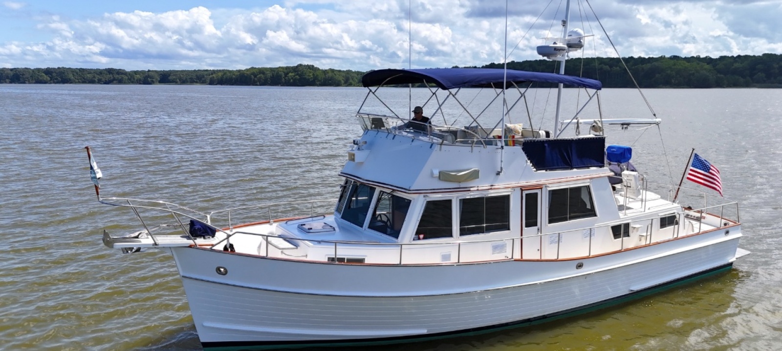 1196 Grand Banks 42 Classic