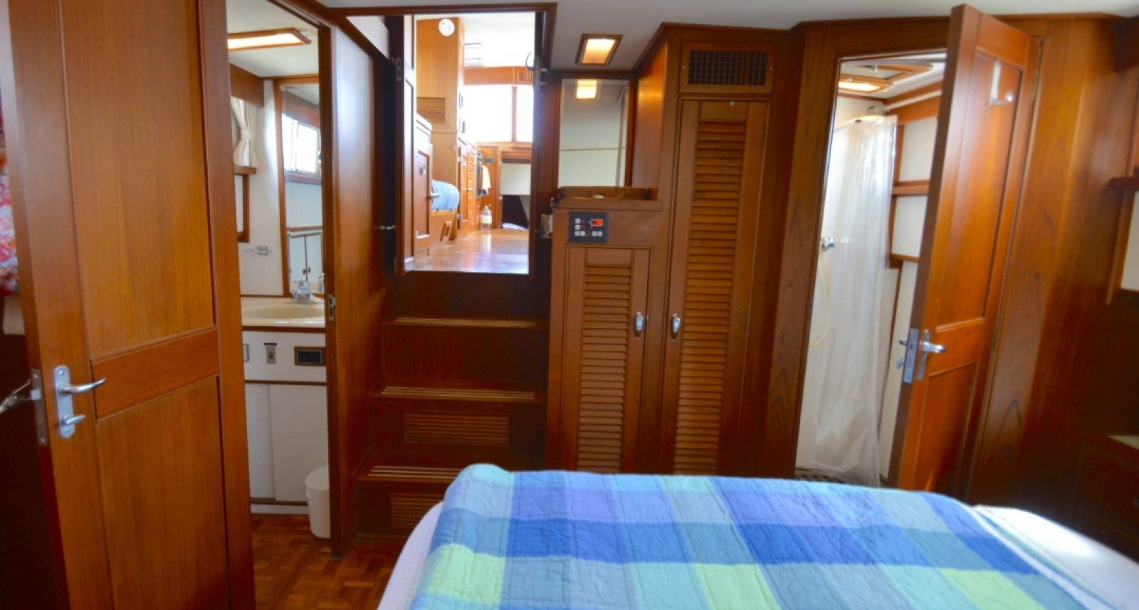 1196 Grand Banks 42 Classic