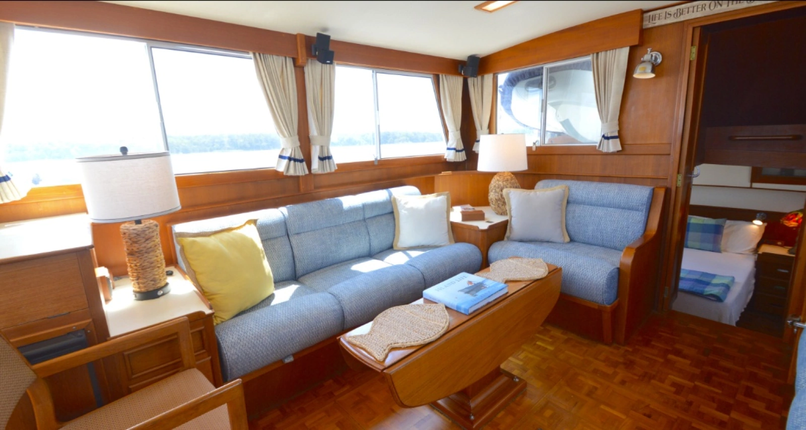 1196 Grand Banks 42 Classic