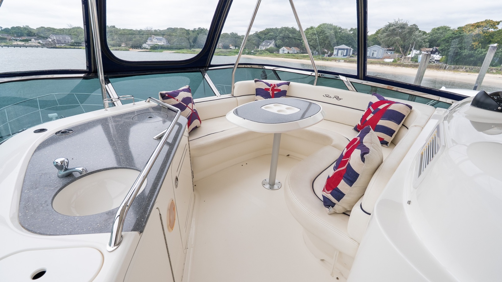 2006 Sea Ray 52 Sedan Bridge