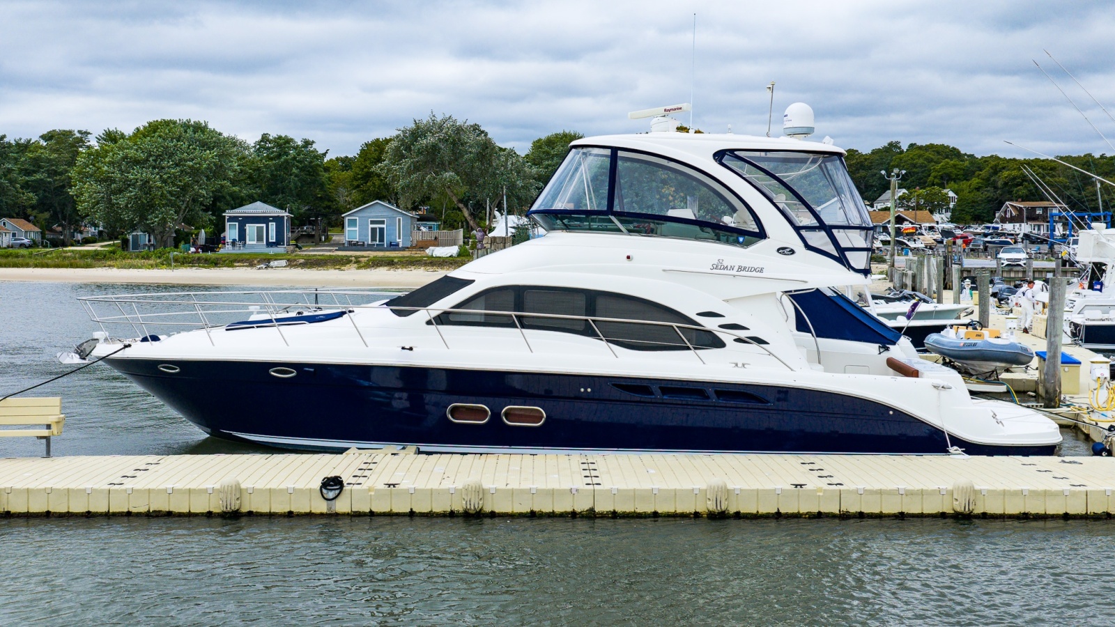 2006 Sea Ray 52 Sedan Bridge