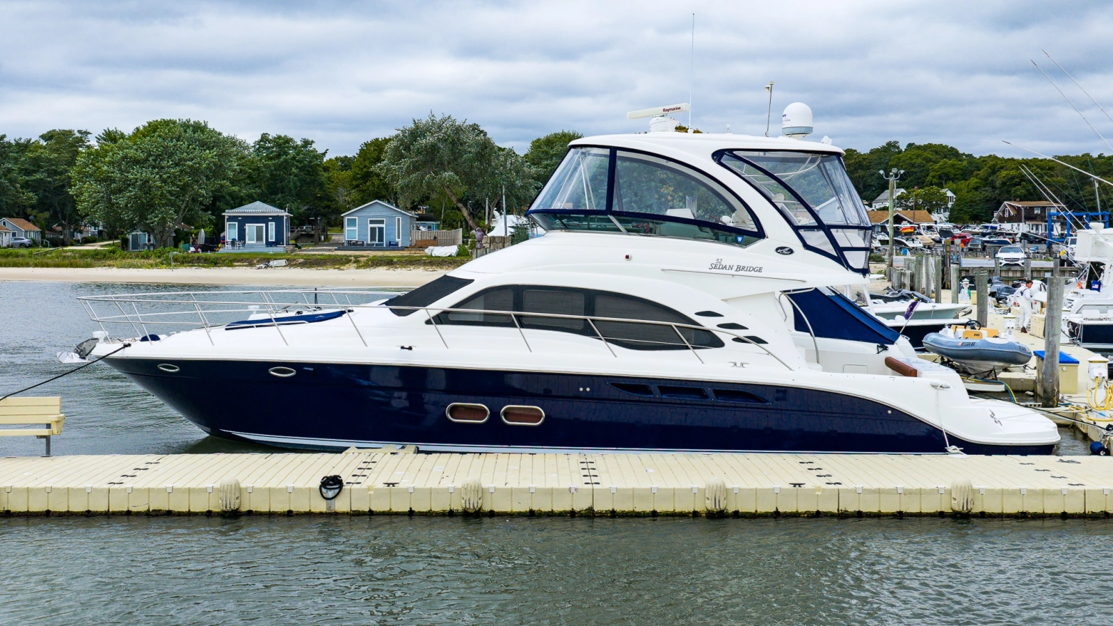 2006 Sea Ray 52 Sedan Bridge