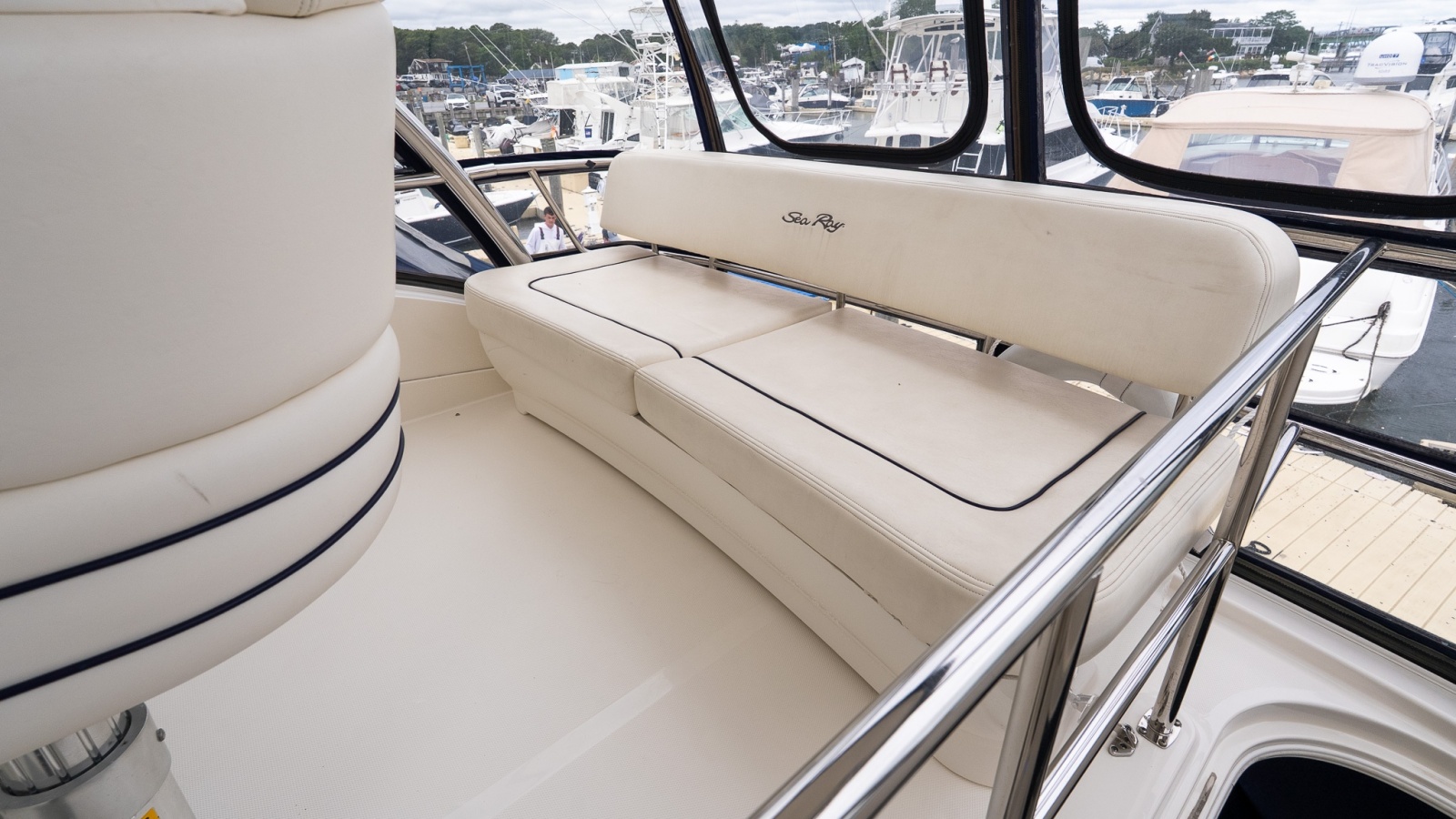 2006 Sea Ray 52 Sedan Bridge