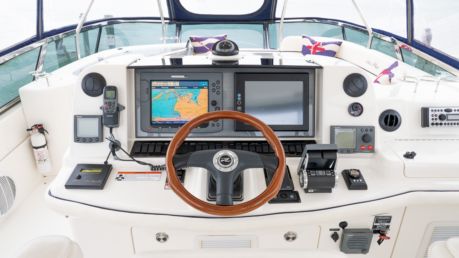 2006 Sea Ray 52 Sedan Bridge