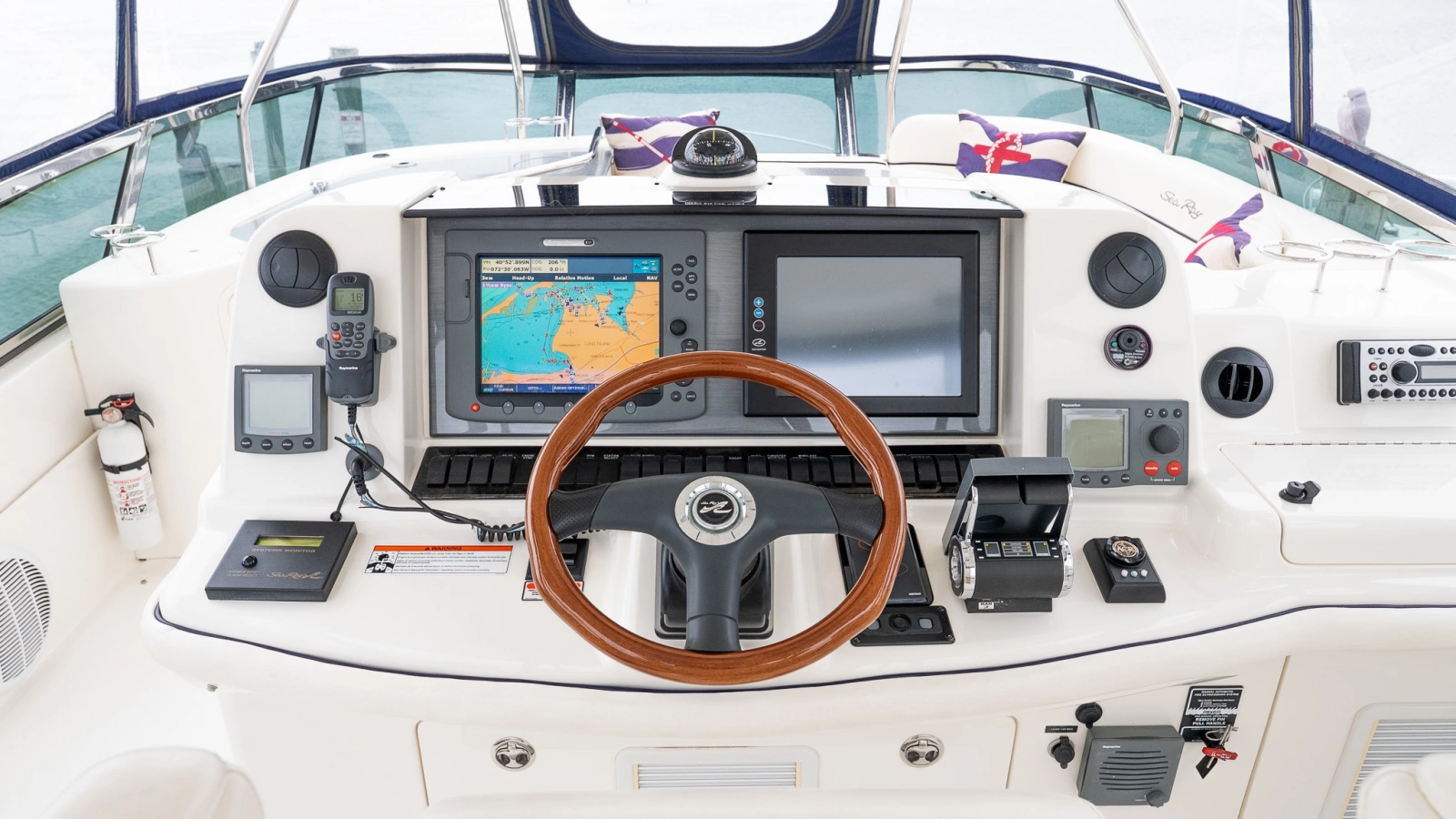 2006 Sea Ray 52 Sedan Bridge