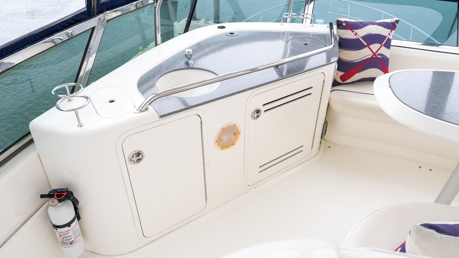2006 Sea Ray 52 Sedan Bridge