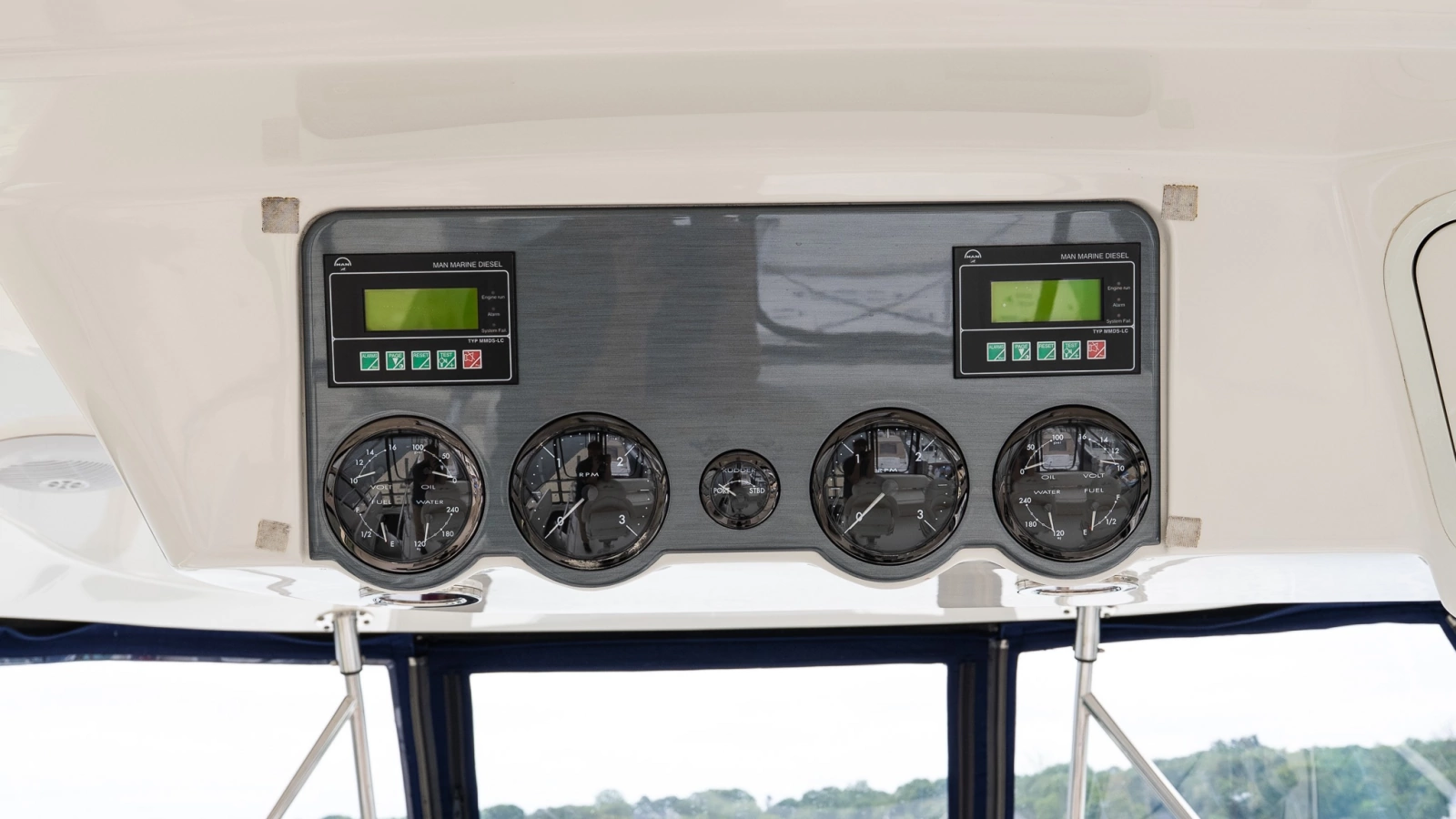 2006 Sea Ray 52 Sedan Bridge
