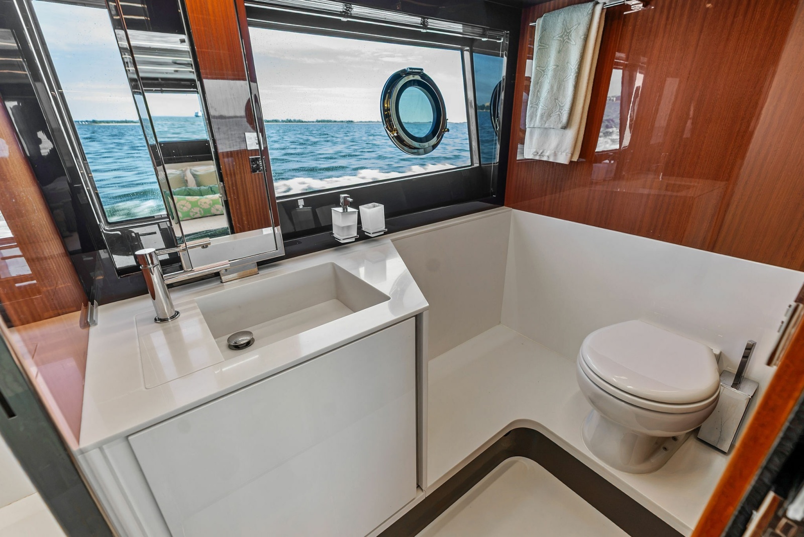 2019 Riva 56 RIVALE