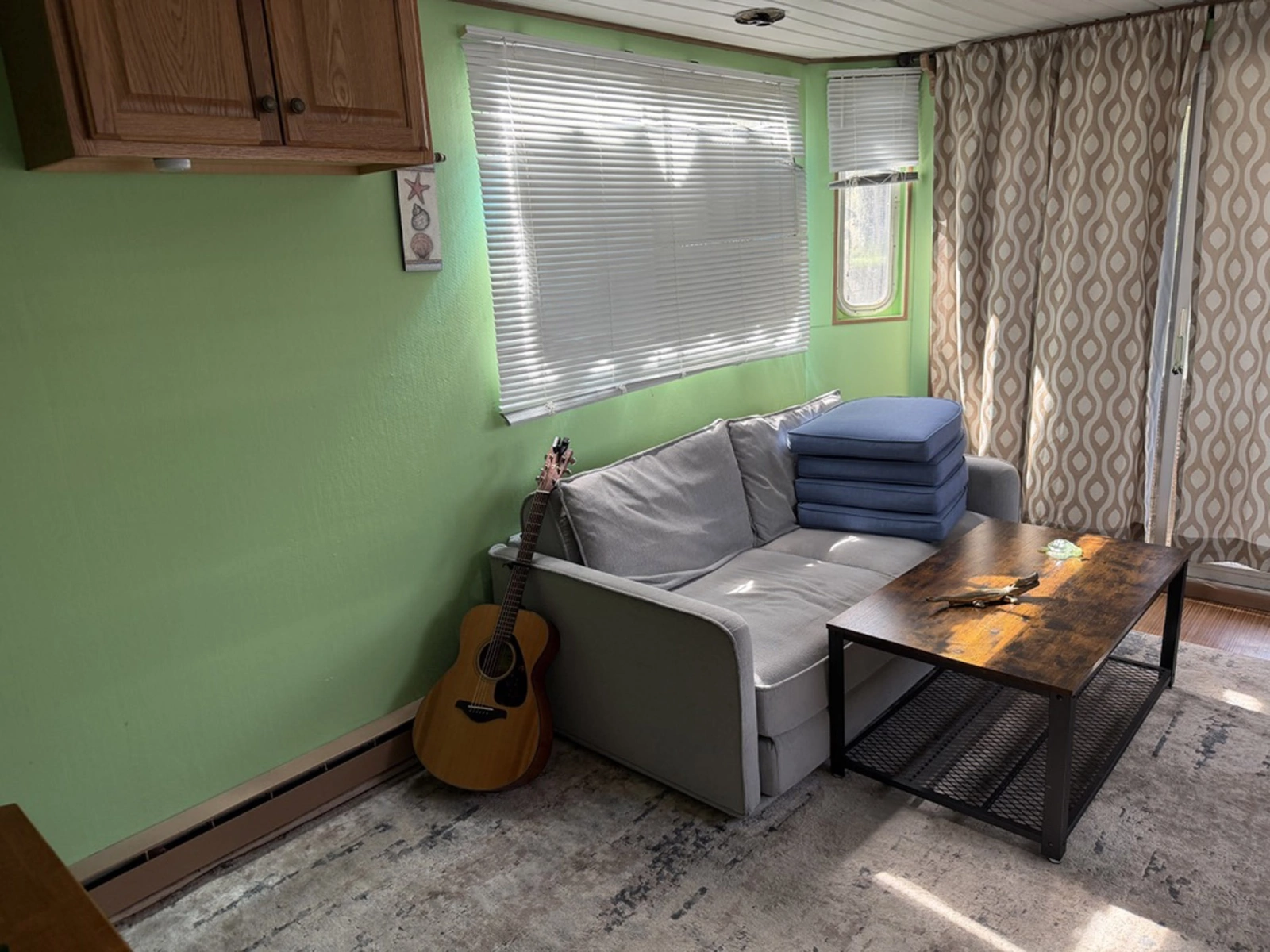 1988 Leisurecraft House Boat