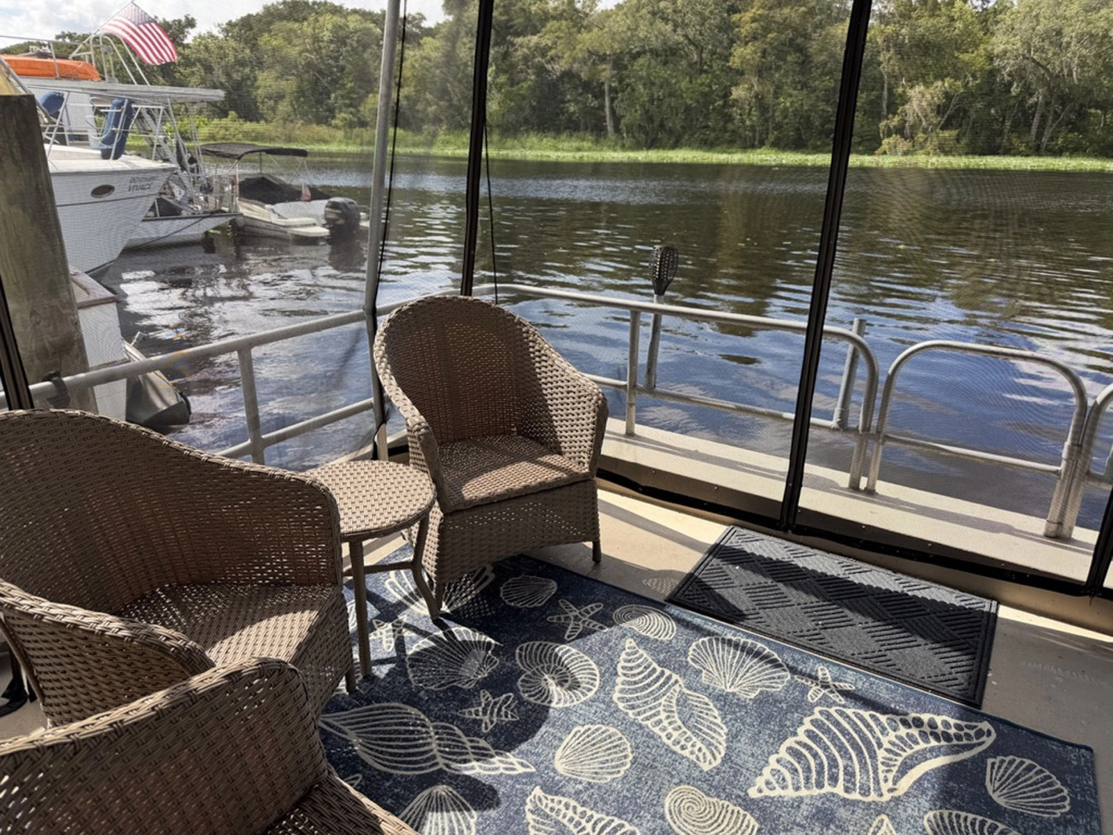 1988 Leisurecraft House Boat