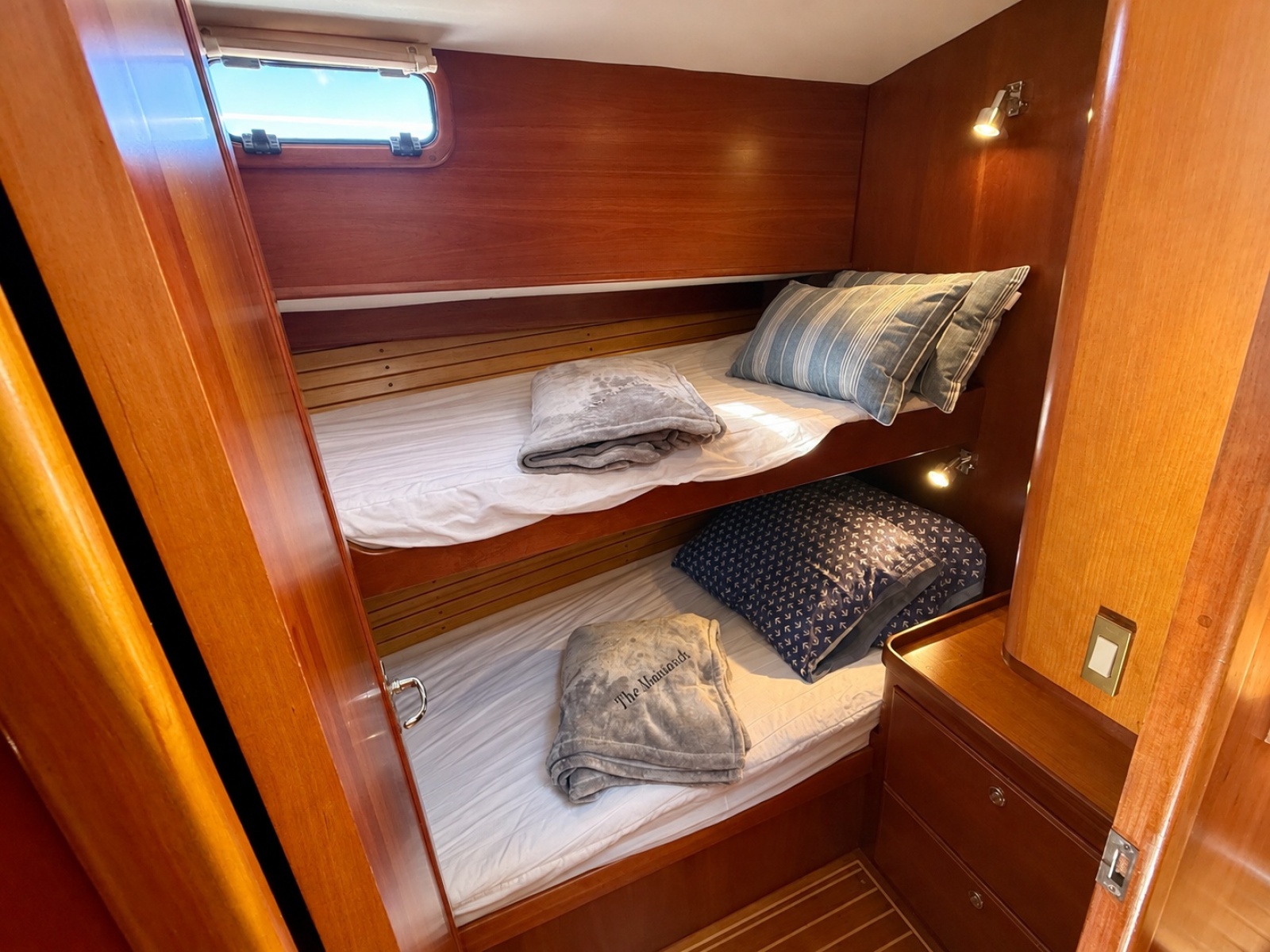 1999 Alden 40 Express