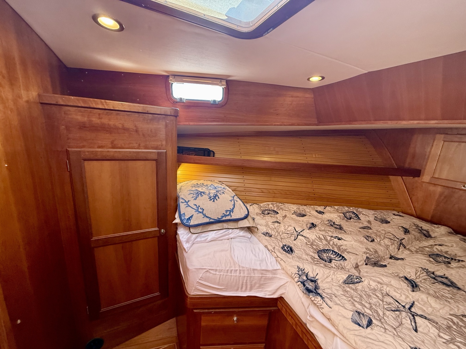 1999 Alden 40 Express