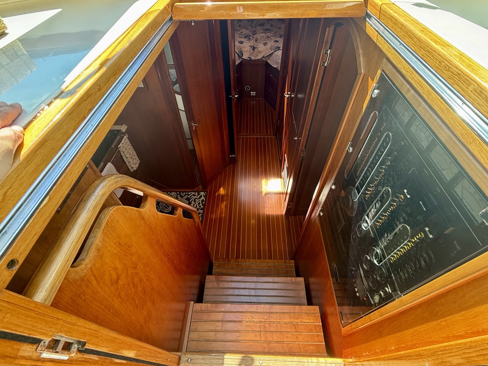 1999 Alden 40 Express